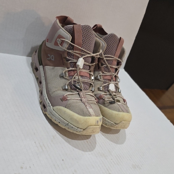 On CloudRock 2 Running Women's Athletic HI Top Shoes - Pink and Tan Size 8.5 - Picture 4 of 8